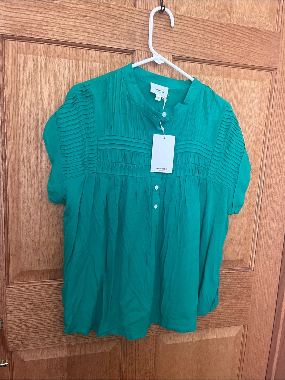 ANDREE green rayon Pleated Short-Sleeve Button Front Top